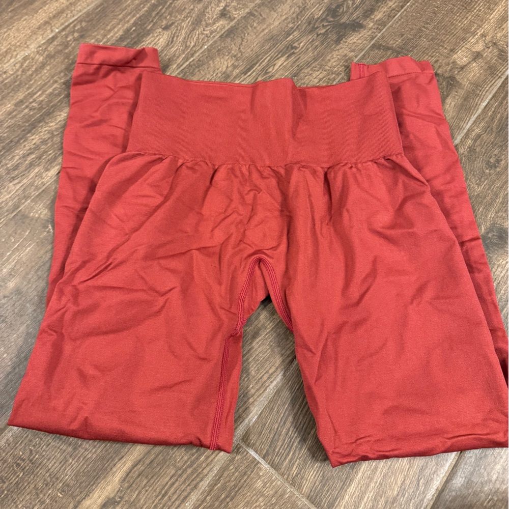 NVGTN seamless leggings in burnt orange color